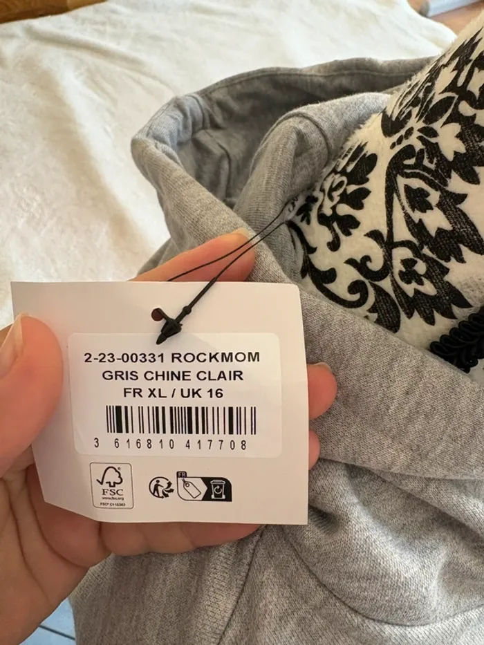 Sweat d’allaitement gris chiné clair – Collection IRL – Taille XL (FR 44/46) - photo numéro 4