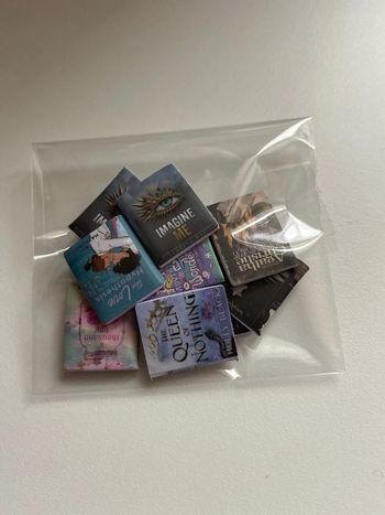 Lot de 10 livres miniatures pour maison de poupée