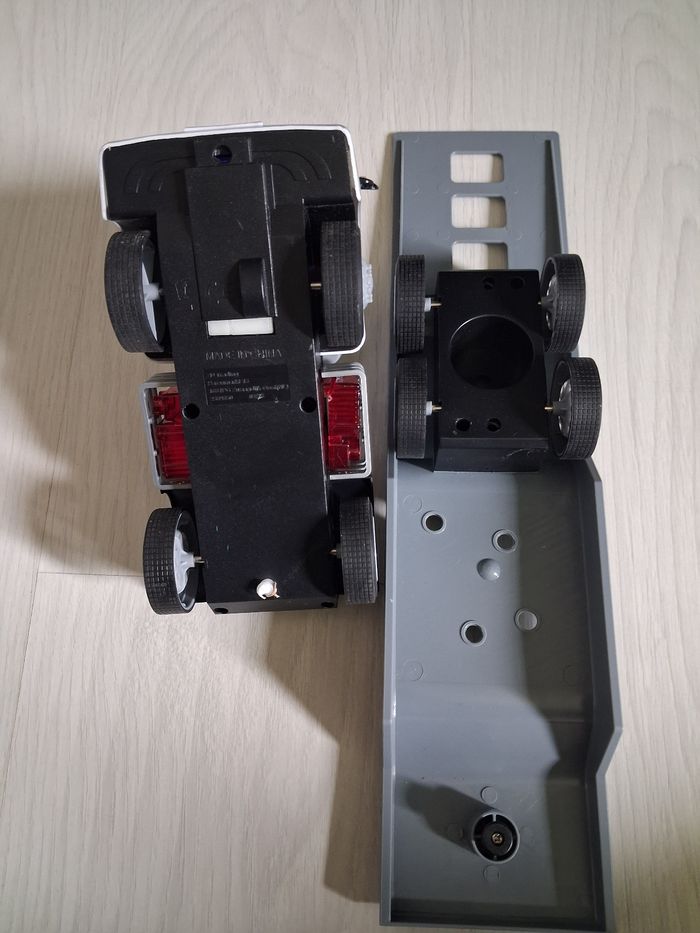 Camion interactif avec sa remorque - photo numéro 8