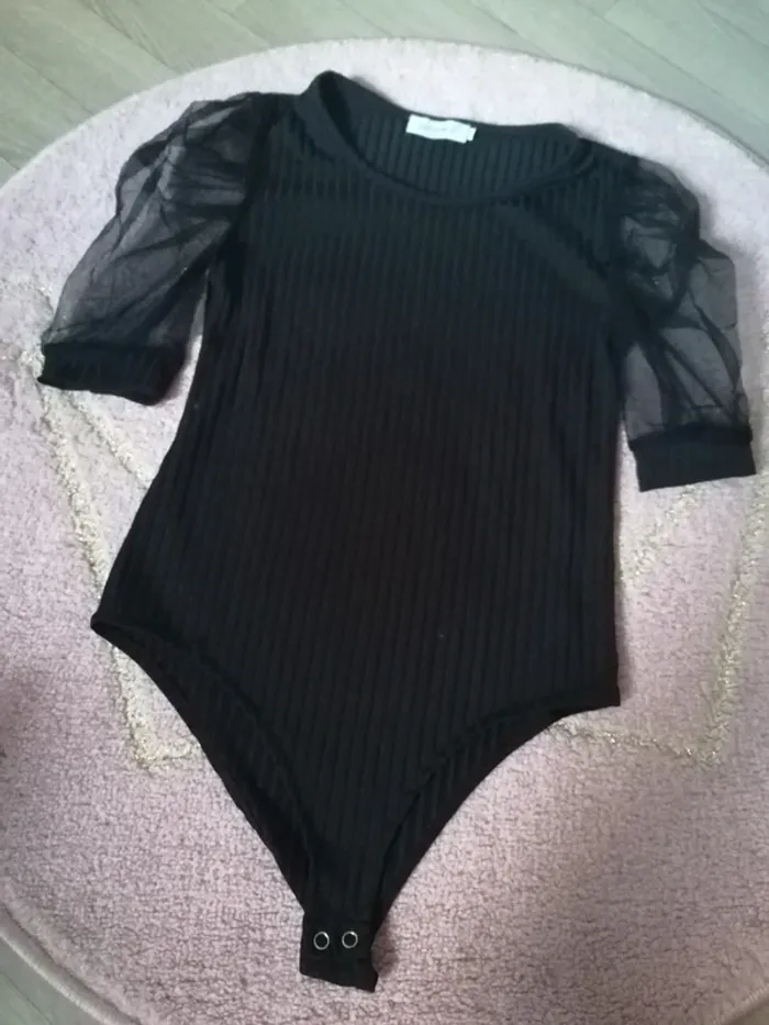 Body fille manches courtes moderne côtelé