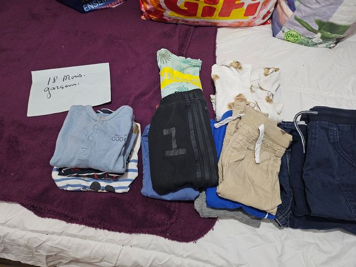 Lot de vêtements bébé garçon taille 18 mois