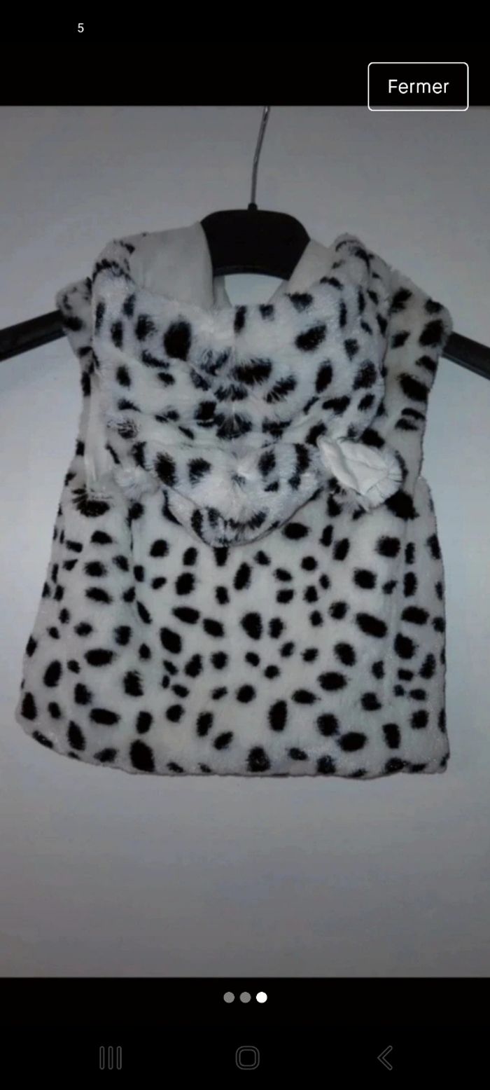 Veste type fourrure douce sans manche 9 mois filleVeste type fourrure douce sans manche 9 mois fille - photo numéro 3