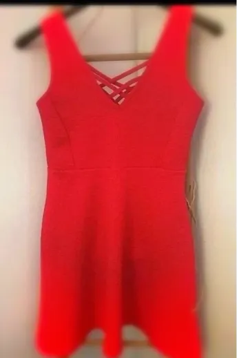 Robe rouge sexy