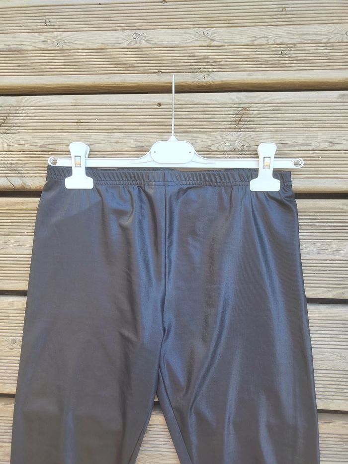 Legging effet ski noir imitation cuir – Taille M/38 – No excuse – Très Bon État - photo numéro 3