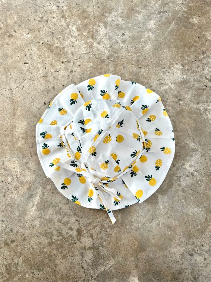 Chapeau fille ananas neuf