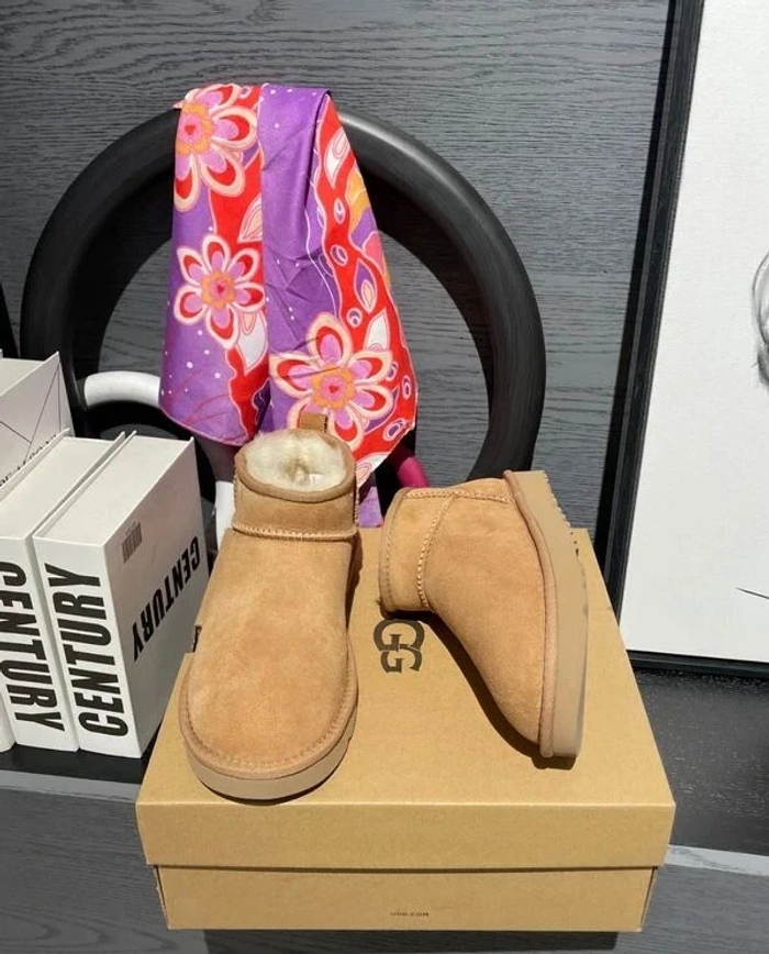 Bottes UGG Mini Marron 38 - photo numéro 4