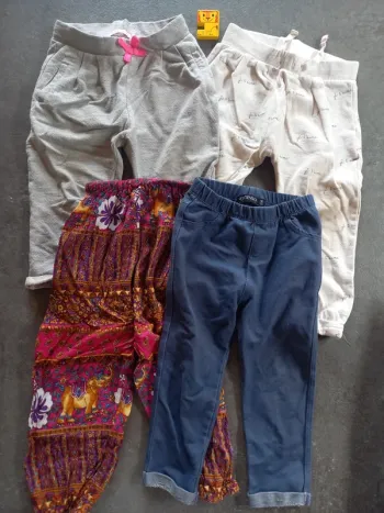 Lot pantalons 24 mois