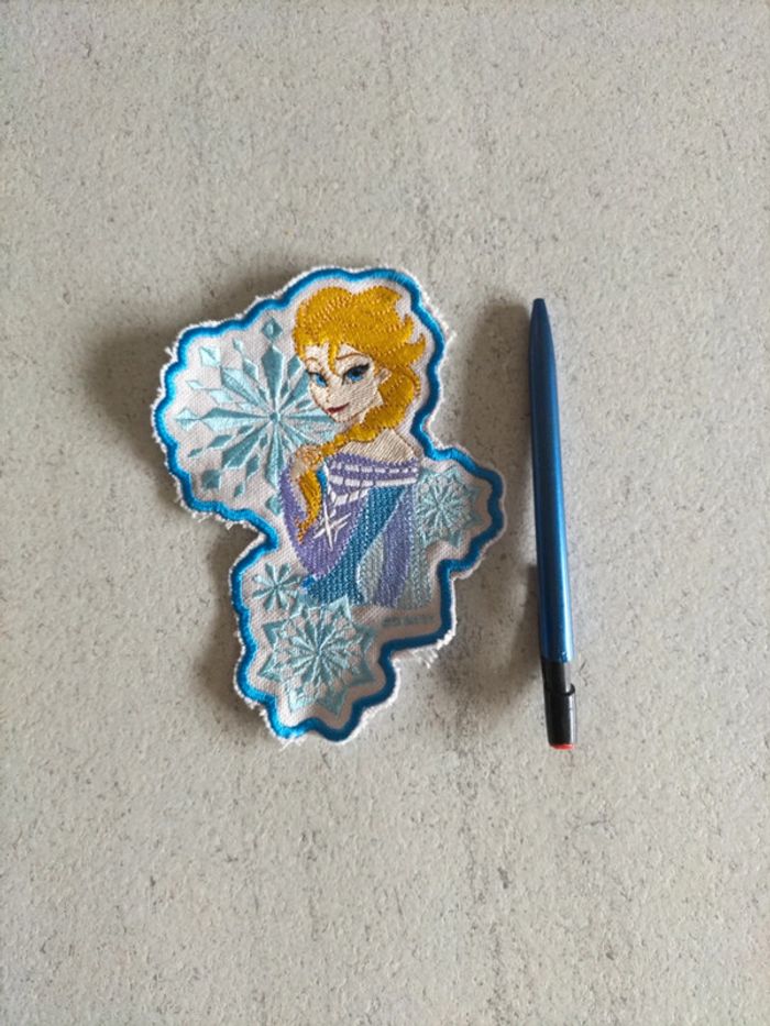 Écussons reine des neiges - photo numéro 2