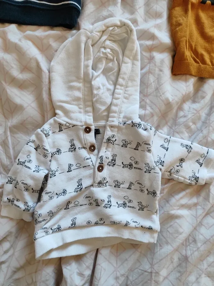 Pull en 9 mois - photo numéro 2