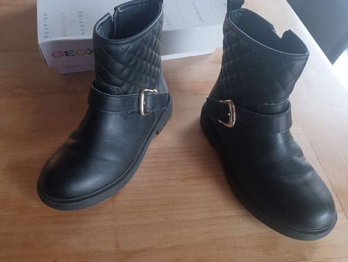 Bottines GEOX pointure 27 neuve
