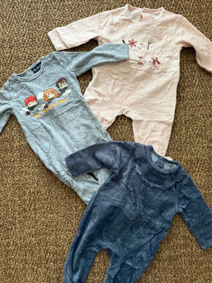 Lot de 3 pyjamas bébé 12M/74cm - photo numéro 2