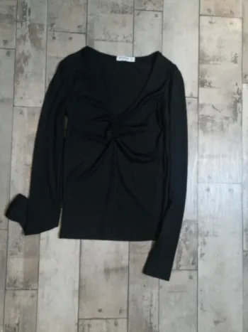 Haut noir stradivarius s