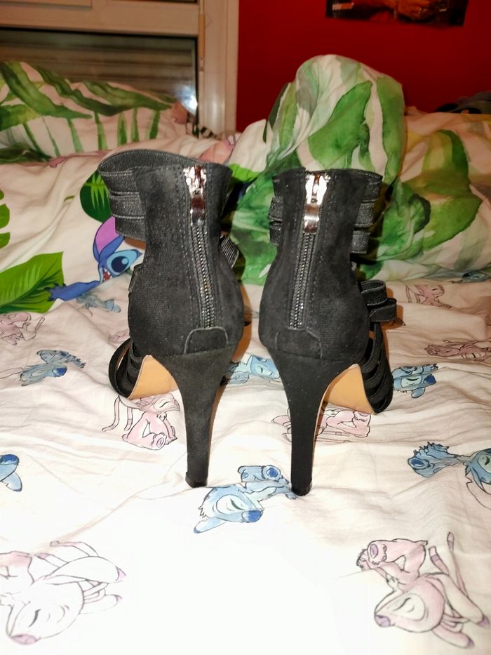 Chaussures a talons taille 37 neuf - photo numéro 2