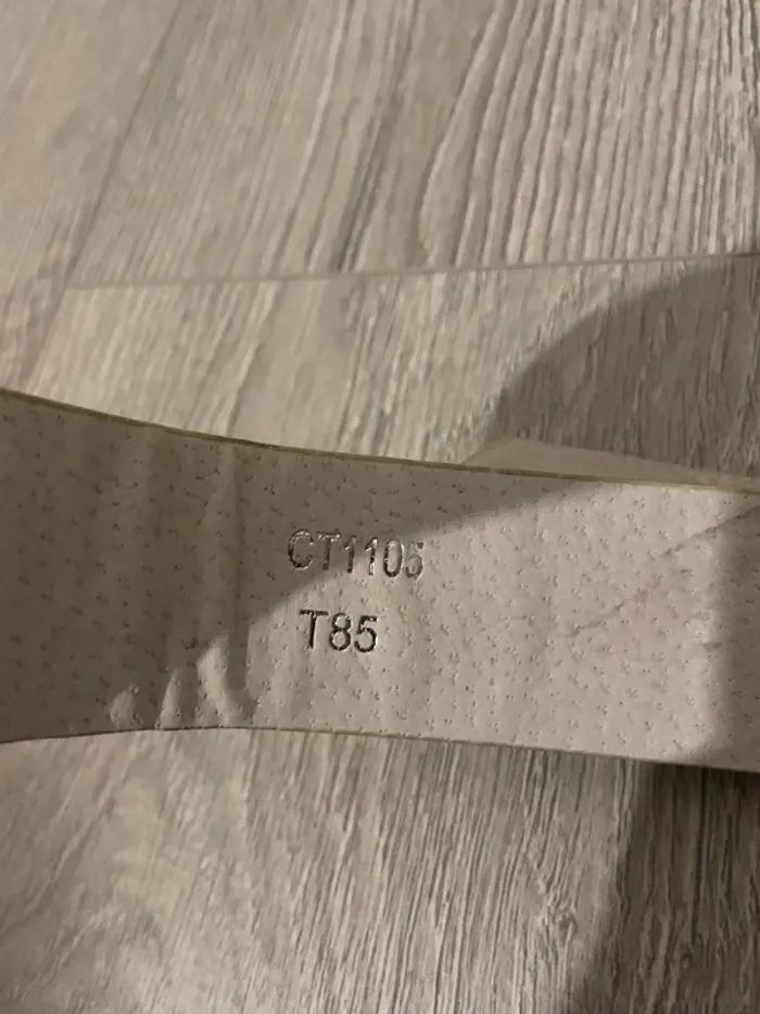 Ceinture dorée brillante boucle argentée et strass - Taille 85 - photo numéro 4