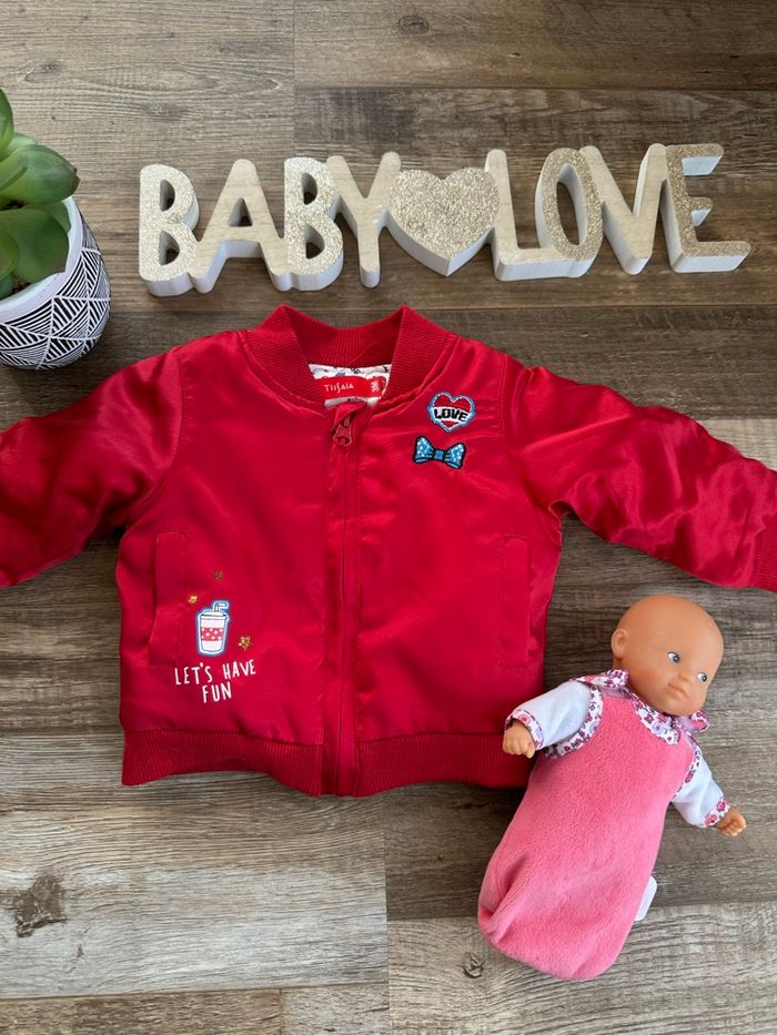 - Manteau Tissaia  - 3 mois  - Très bon état