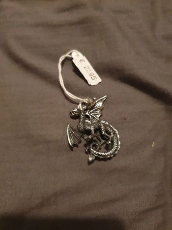 Pendentif dragon