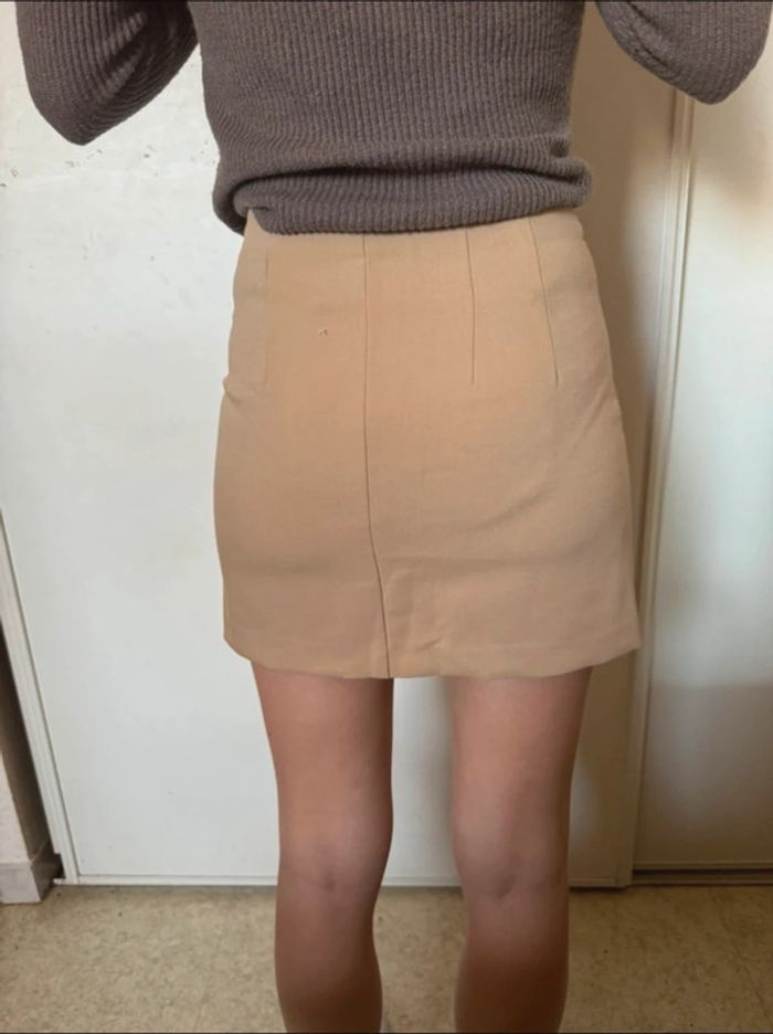Jupe courte beige - photo numéro 3
