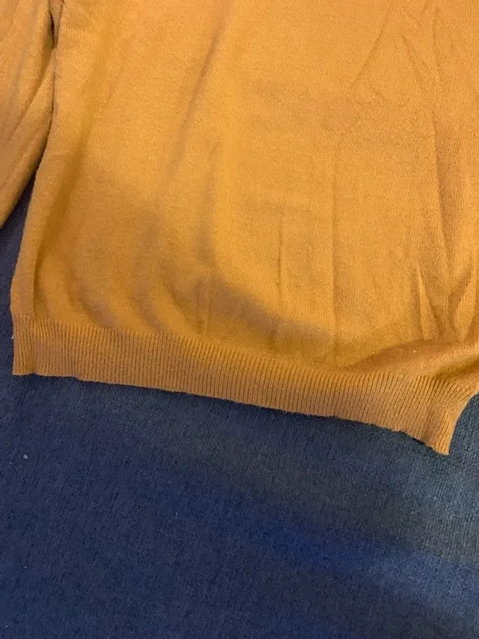 Pull court jaune. - photo numéro 3