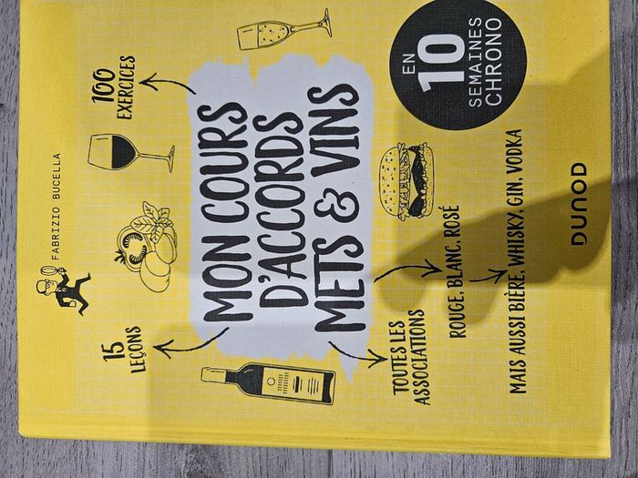 Lot 8 livres sur les vin - photo numéro 16