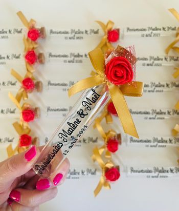 Tube à dragées en verre anniversaire | cadeau personnalisé pour vos invités