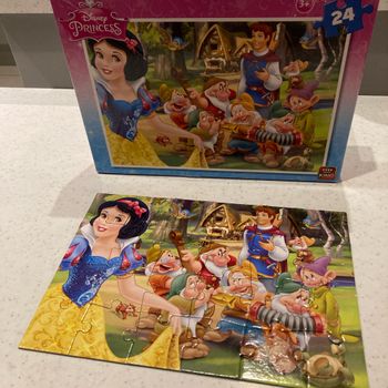 Puzzle Disney 24 pieces