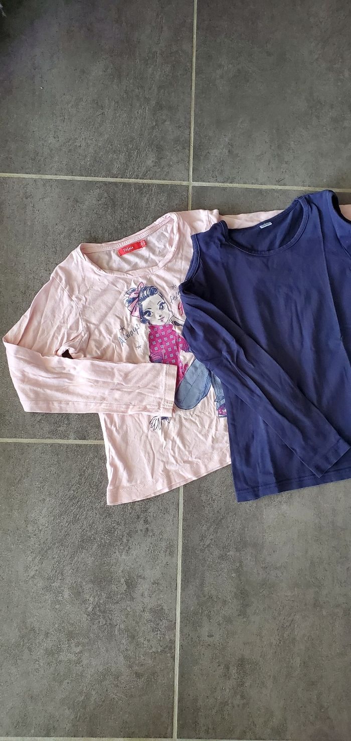 Lot 2 hauts fille