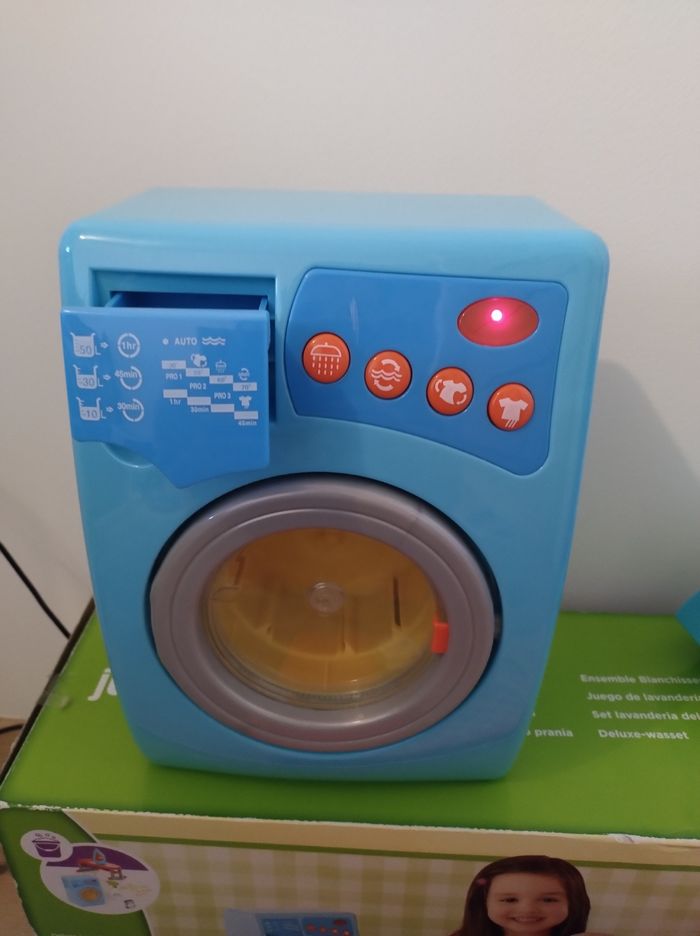 Ensemble Machine a laver + Fer a repasser - photo numéro 3