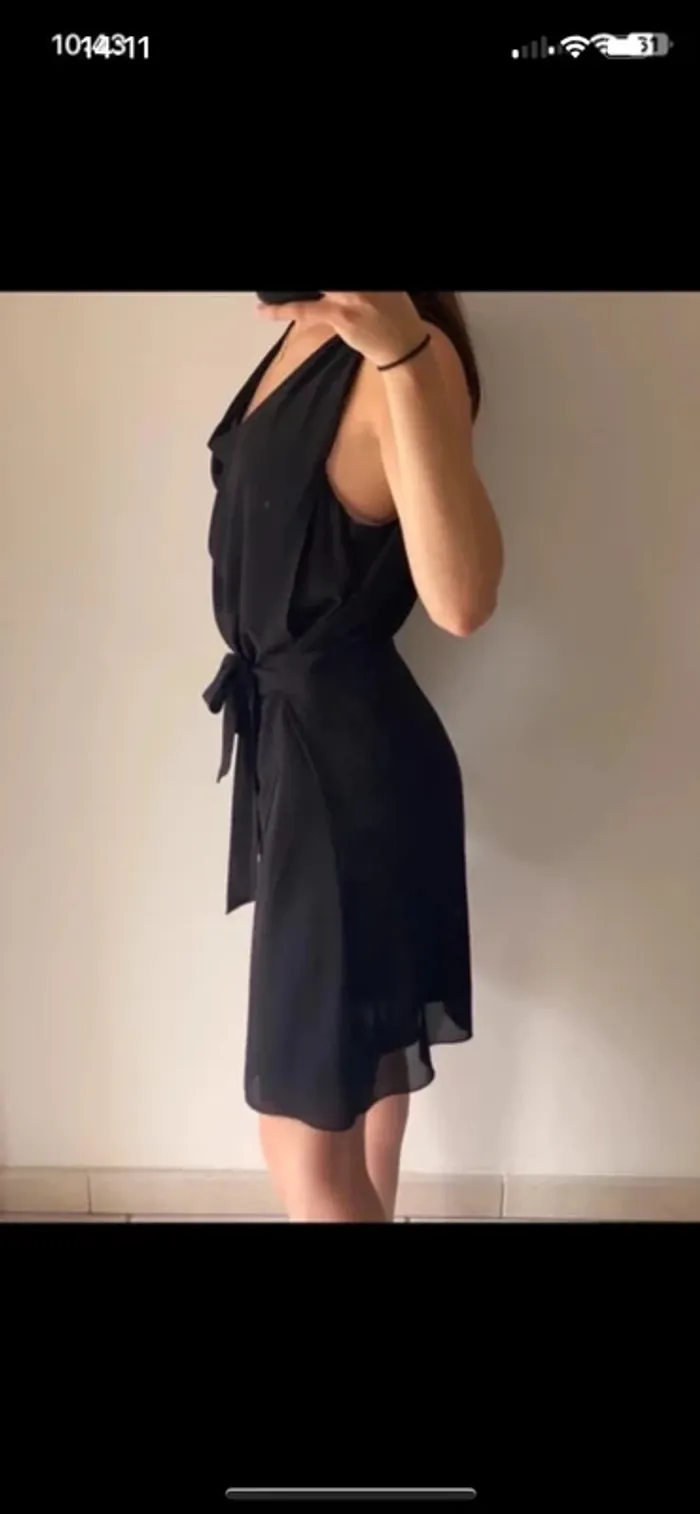 Robe noire - photo numéro 6