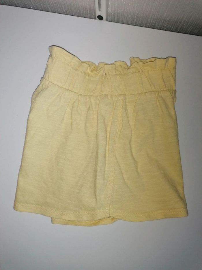 Short jaune 8ans 126.131cm Kiabi - photo numéro 4