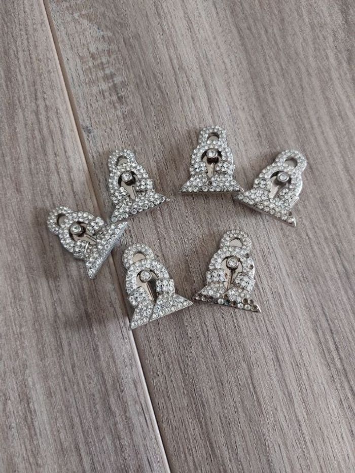 Lot 7 broches vêtements paillettes