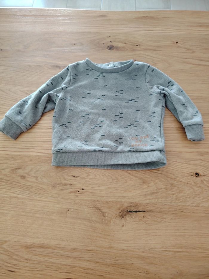 Pull taille 12 mois