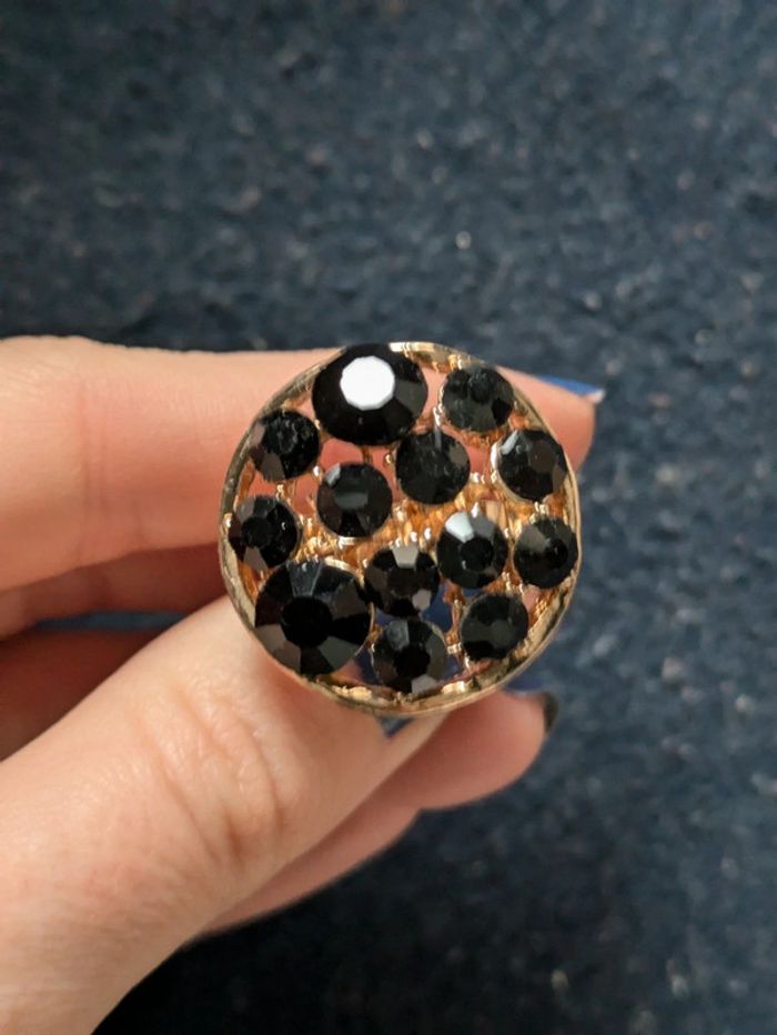Bague fantaisie a strass - photo numéro 3