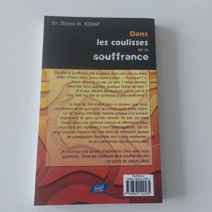 Livre - Dans les coulisses de la souffrance - photo numéro 2