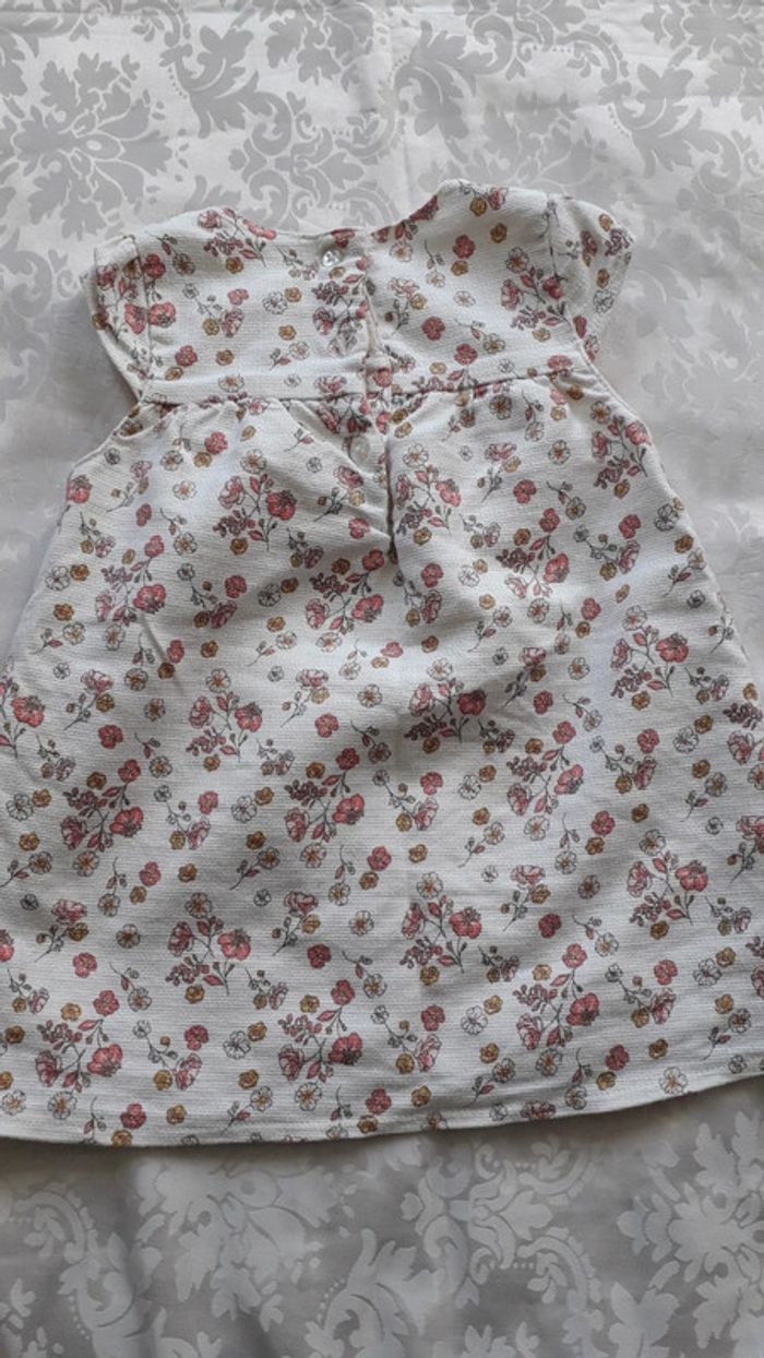 Robe sans manches Taille 12/18 mois/86 cm - photo numéro 3