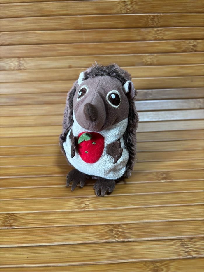 Doudou hérisson marron fraise pouet IKEA - photo numéro 3