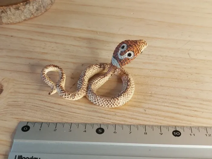 Figurine Serpent cobra beige Animal du désert - photo numéro 5