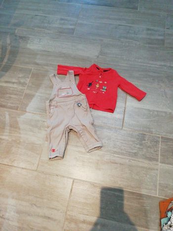 Salopette + haut manche longue 6 mois