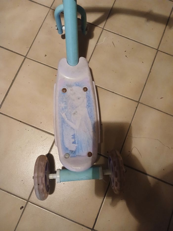 Trotinette reine des neiges - photo numéro 5