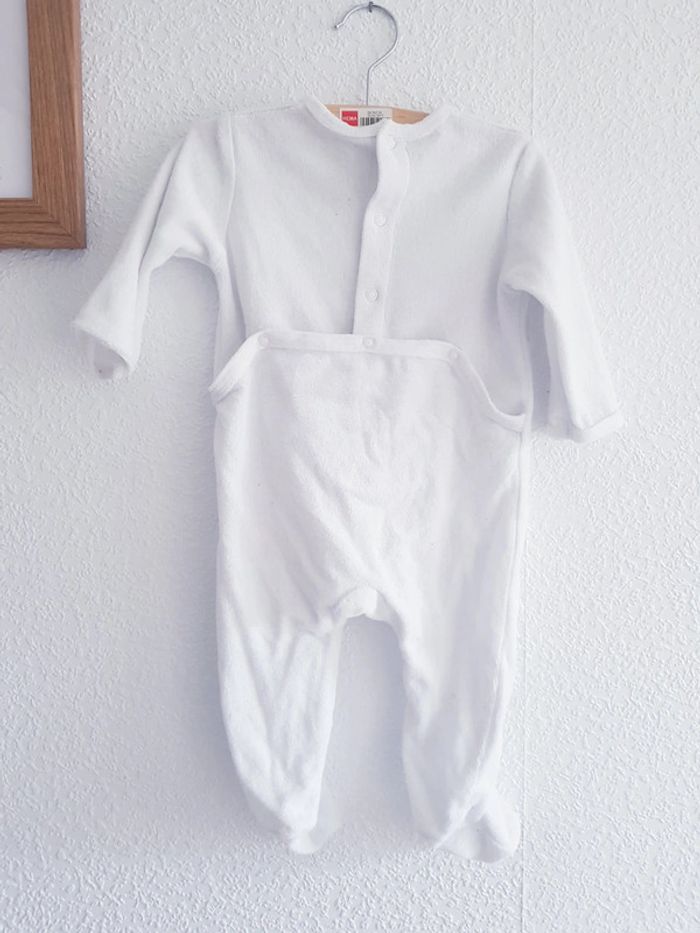 Kiabi - Grenouillère / pyjama une pièce / dors bien en velours (6 mois) - photo numéro 5