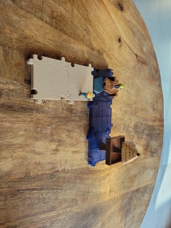 Gros lot zelda figurine playset plaque mer sable cabane personnage