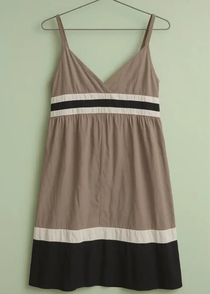 Robe tricolore Kiabi – Taille 42 - 5€ - photo numéro 3