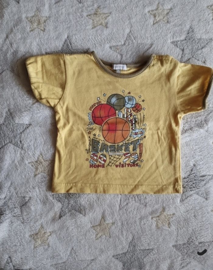 Short et tee shirt Manche  courte blanc et jaune - photo numéro 3