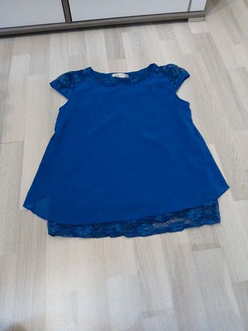 blouse tee-shirt dentelle taille S