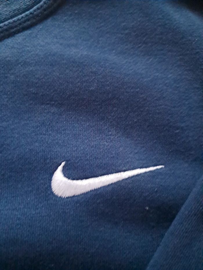 Pull nike bleu marin taille S - photo numéro 3