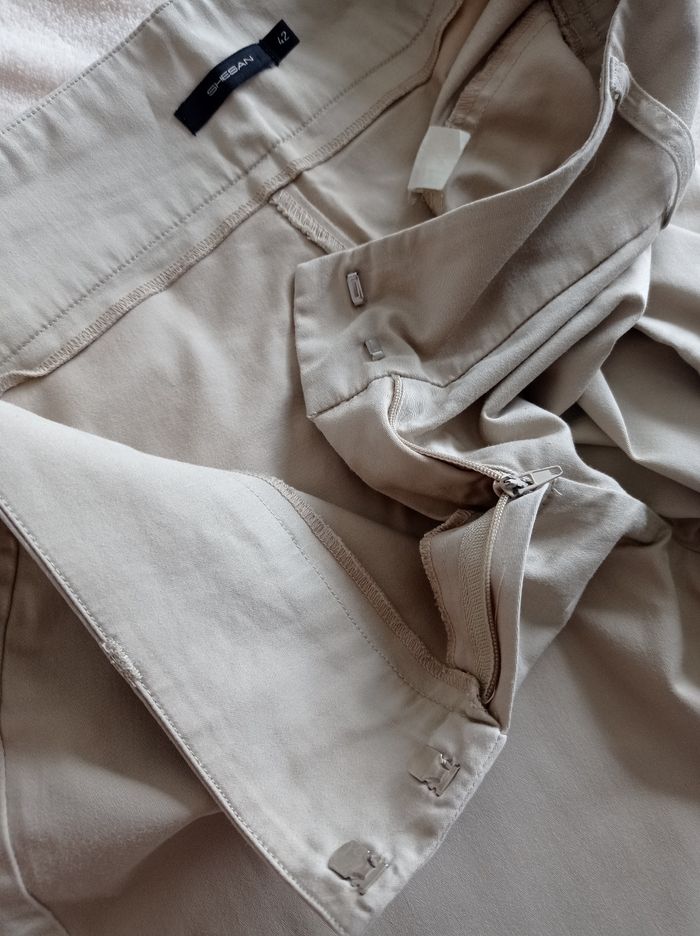 Pantalon droit beige. Shesan 42 - photo numéro 9