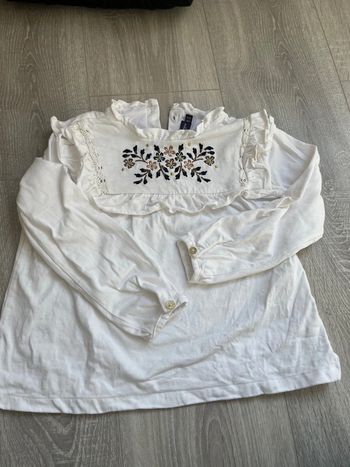 Teeshirt manche longue blanc détail broderie 6 ans