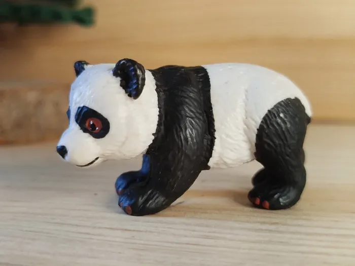 Figurine jeune panda Animal de l'Océanie - photo numéro 2