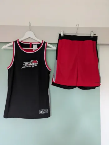 Ensemble basketball Tarmak buzzer 10/11 ans