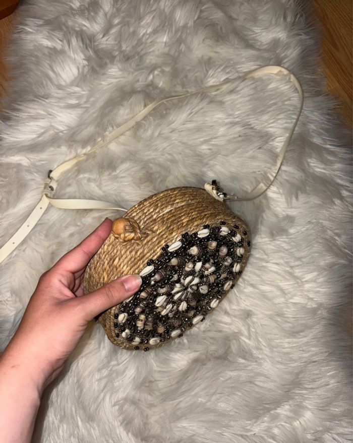 Sac en osier et coquillages Zara - photo numéro 4