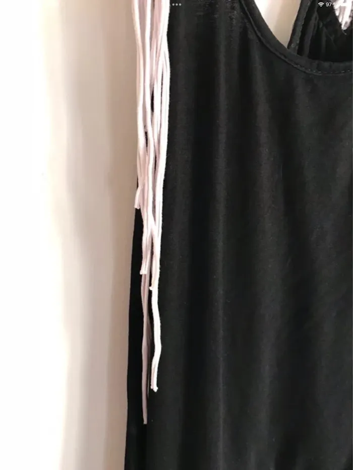 Haut noir en viscose dos nu à franges blanches taille 36 - photo numéro 4
